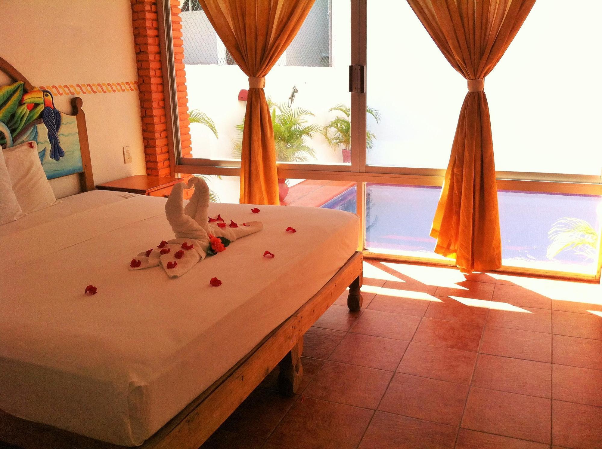 Hotel Casa De La Palma Bed & Breakfast زيهواتانيجو المظهر الخارجي الصورة